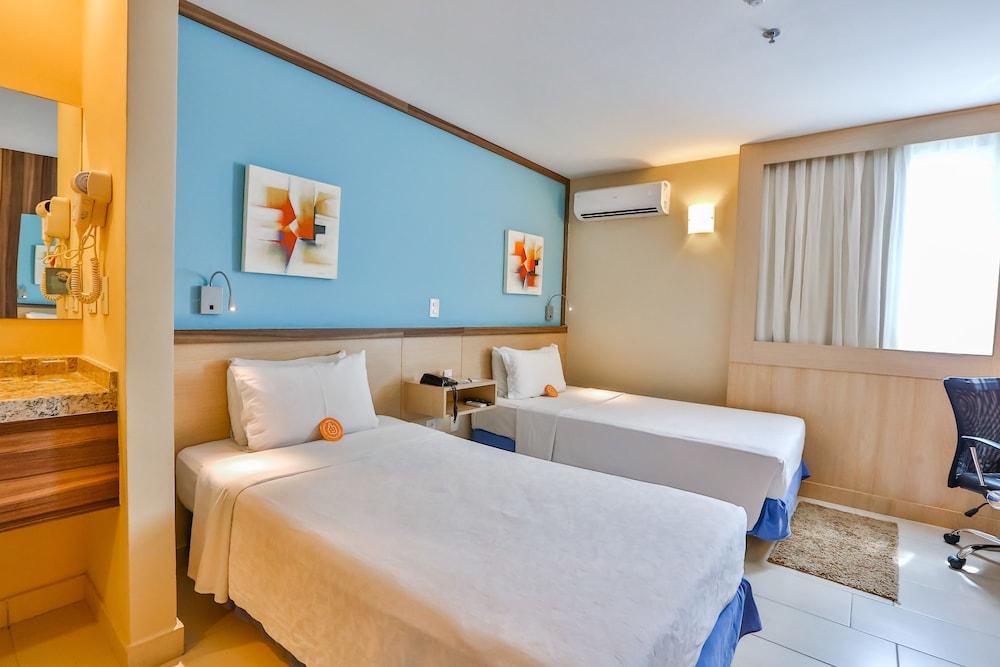 Comfort Hotel Campos Dos Goytacazes Exterior photo